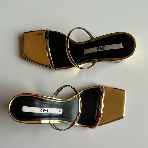 Zara Glamorous Metallic Gold wedge Heeled Mule Sandals, new - Picture 3 of 8
